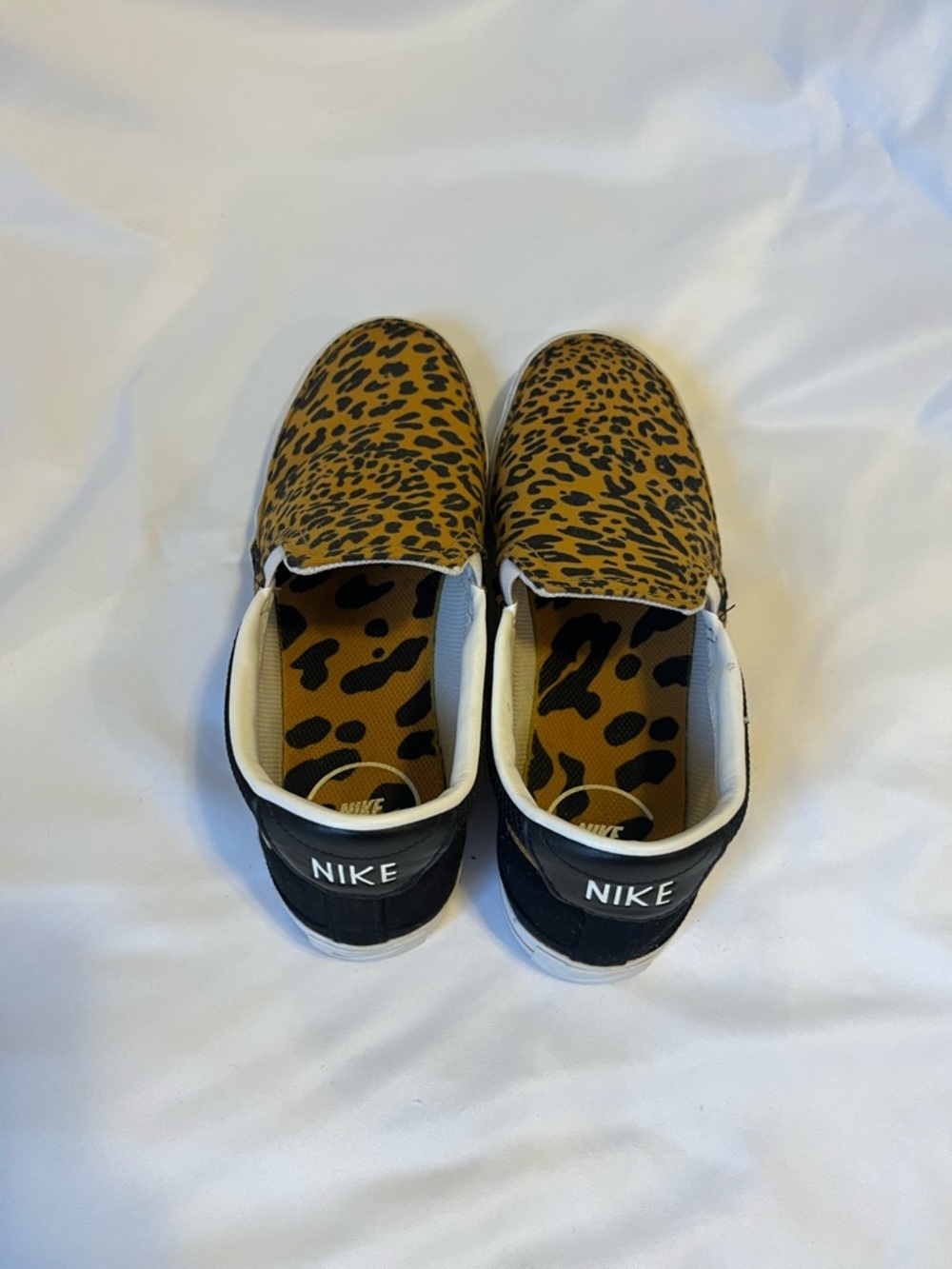 Nike Leopard Print Slip-On Sneakers Womens Size 8 Animal Print Casual Shoes
